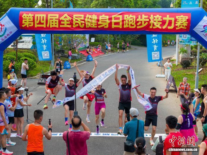 在广西梧州, FYLkI