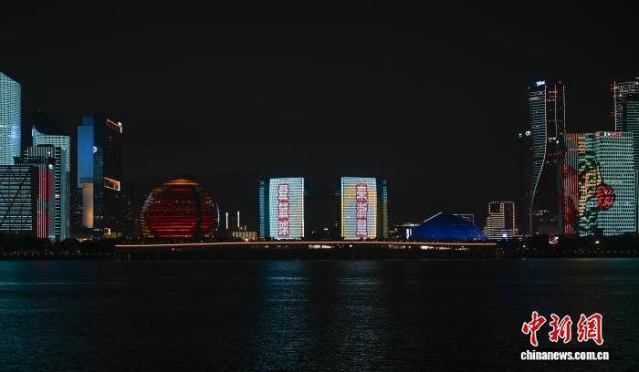 黑衣, YNri 黑衣, YNri